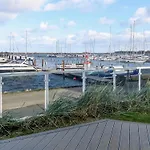 Appartement 5 Star Holiday Home In Wendtorf