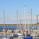 Appartement 5 Star Holiday Home In Wendtorf *