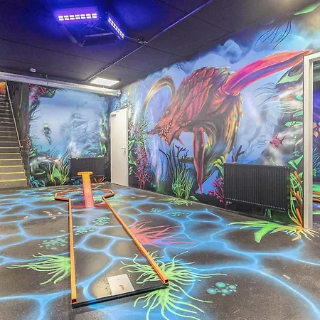 12 Person In * Wendtorf